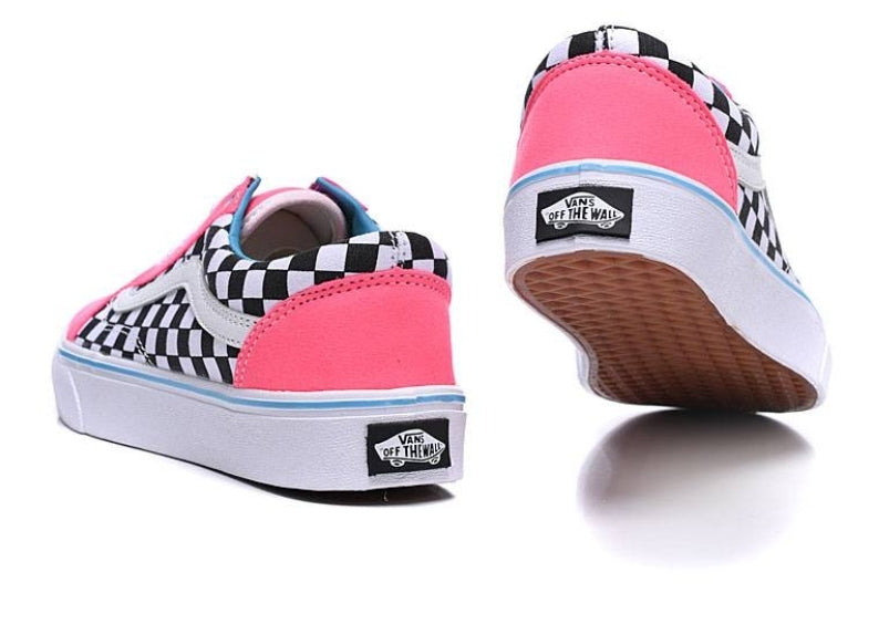 Les baskets Vans combinent  style et performance. Leur design  matériaux durables en font un  mode. Pas cher. Le moins cher.