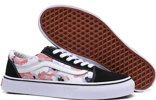 Les baskets Vans combinent  style et performance. Leur design  matériaux durables en font un  mode. Pas cher. Le moins cher.
