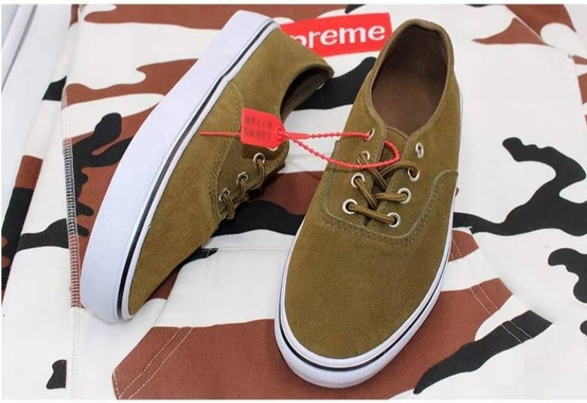 Les baskets Vans combinent  style et performance. Leur design  matériaux durables en font un  mode. Pas cher. Le moins cher.