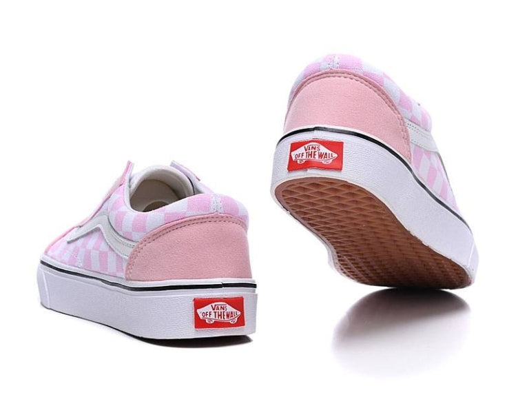 Les baskets Vans combinent  style et performance. Leur design  matériaux durables en font un  mode. Pas cher. Le moins cher.