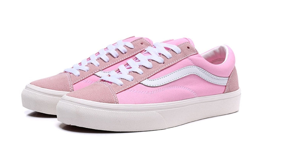 Les baskets Vans combinent  style et performance. Leur design  matériaux durables en font un  mode. Pas cher. Le moins cher.