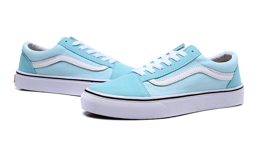 Les baskets Vans combinent  style et performance. Leur design  matériaux durables en font un  mode. Pas cher. Le moins cher.