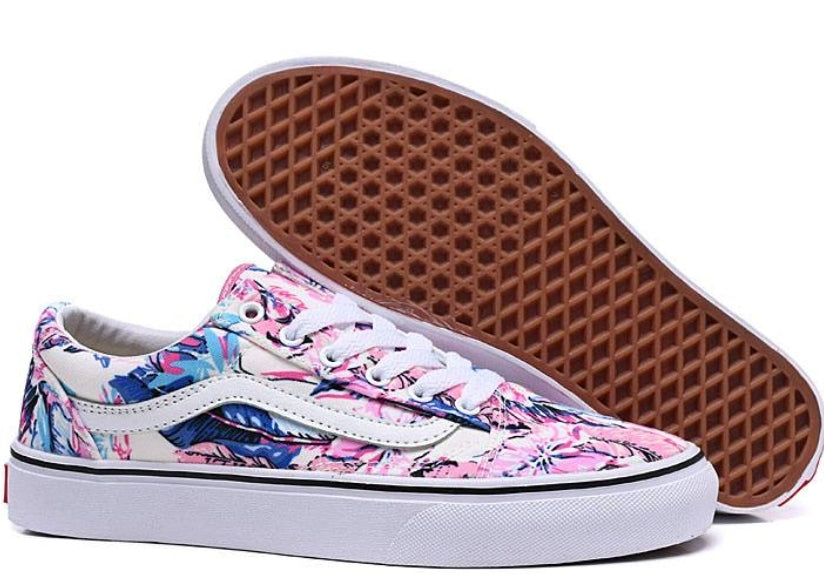Les baskets Vans combinent  style et performance. Leur design  matériaux durables en font un  mode. Pas cher. Le moins cher.