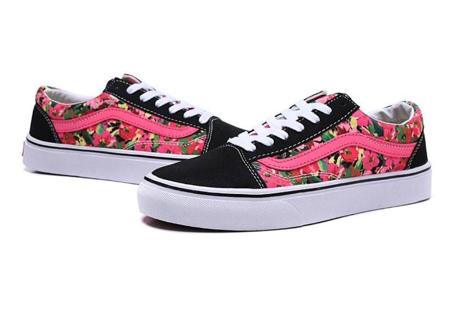 Les baskets Vans combinent  style et performance. Leur design  matériaux durables en font un  mode. Pas cher. Le moins cher.