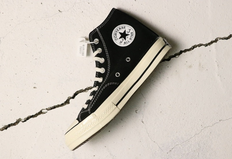 Les baskets Converse allient style intemporel et confort. Leur design emblématique avec la célèbre étoile et la  classique  choix incontournable