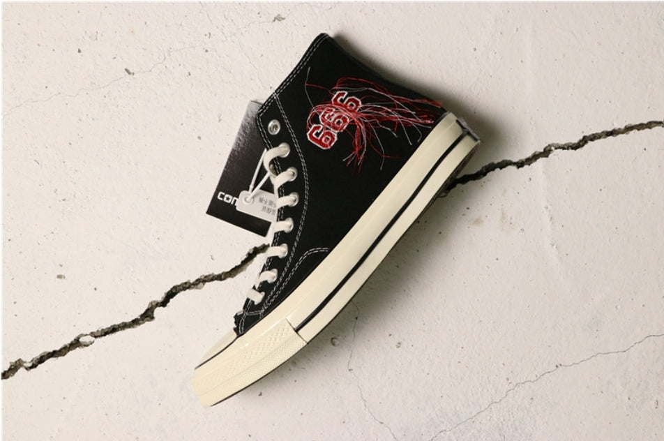 Les baskets Converse allient style intemporel et confort. Leur design emblématique avec la célèbre étoile et la  classique  choix incontournable