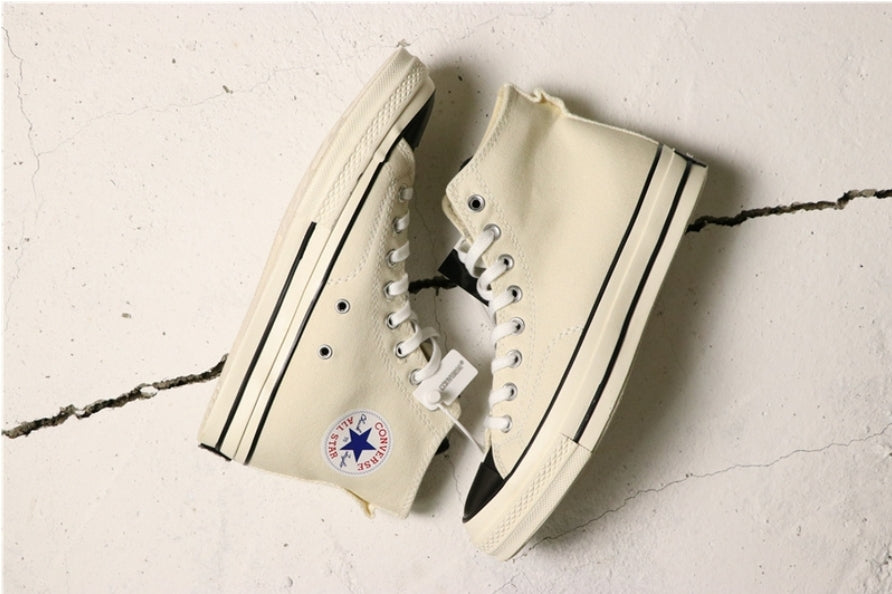 Les baskets Converse allient style intemporel et confort. Leur design emblématique avec la célèbre étoile et la  classique  choix incontournable