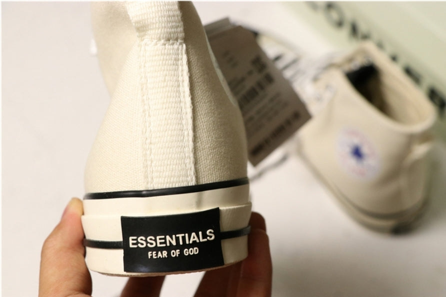 Les baskets Converse allient style intemporel et confort. Leur design emblématique avec la célèbre étoile et la  classique  choix incontournable