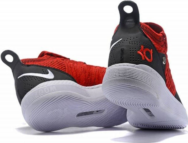 Les baskets Kevin Durant offrent un style emblématique et une performance exceptionnelle.

 design distinctif.pas cher. Le moins cher.