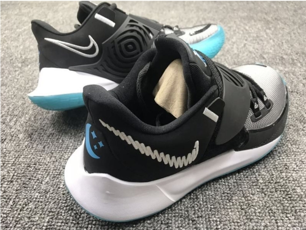 Les Basket kyrie Irving offrent un style emblématique et une performance exceptionnelle.

 leur design distinctif. Pas cher . Le moins cher. 