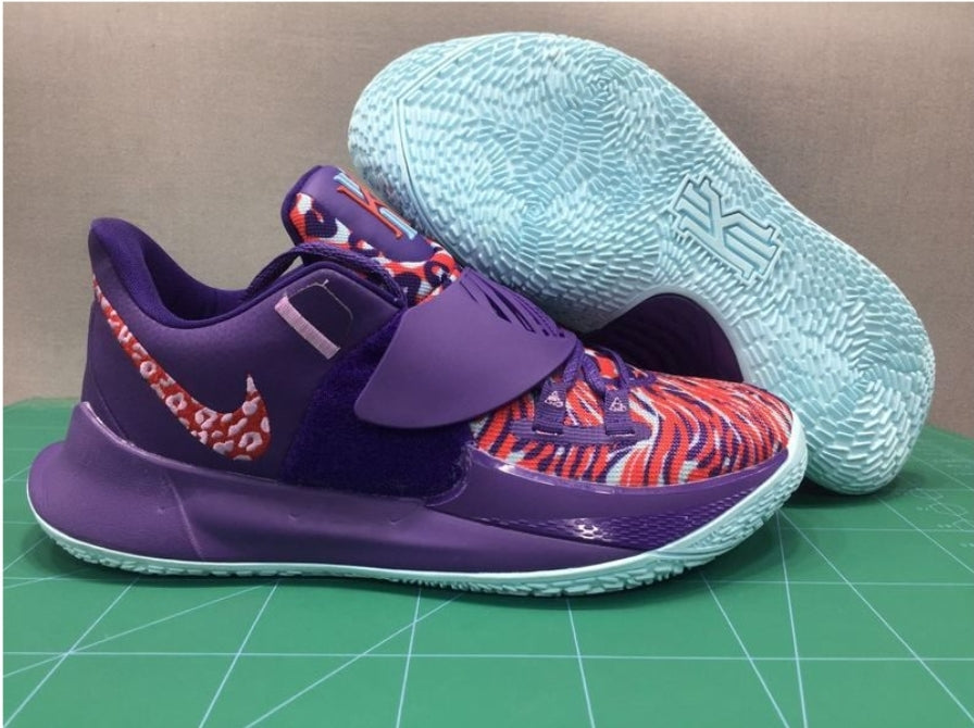 Les Basket kyrie Irving offrent un style emblématique et une performance exceptionnelle.

 leur design distinctif. Pas cher . Le moins cher. 