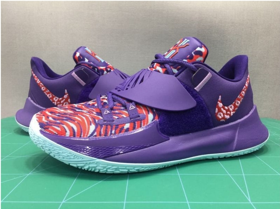 Les Basket kyrie Irving offrent un style emblématique et une performance exceptionnelle.

 leur design distinctif. Pas cher . Le moins cher. 