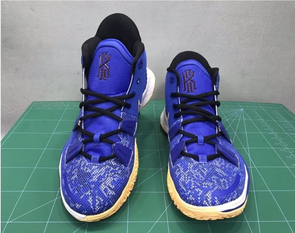 Les Basket kyrie Irving offrent un style emblématique et une performance exceptionnelle.

 leur design distinctif. Pas cher . Le moins cher. 