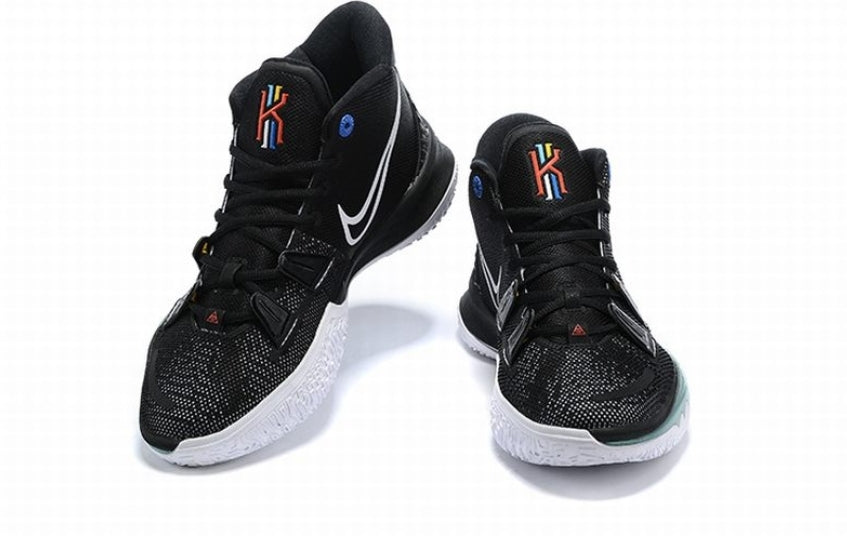 Les Basket kyrie Irving offrent un style emblématique et une performance exceptionnelle.

 leur design distinctif. Pas cher . Le moins cher. 