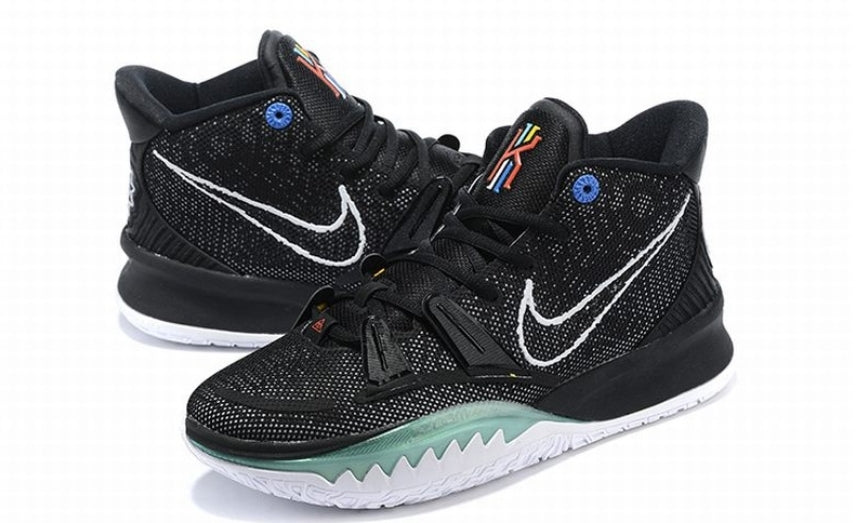 Les Basket kyrie Irving offrent un style emblématique et une performance exceptionnelle.

 leur design distinctif. Pas cher . Le moins cher. 