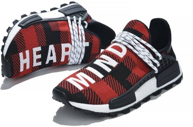 Les baskets Adidas Human Race allient un style audacieux à un engagement social.pas cher. Le moins cher 