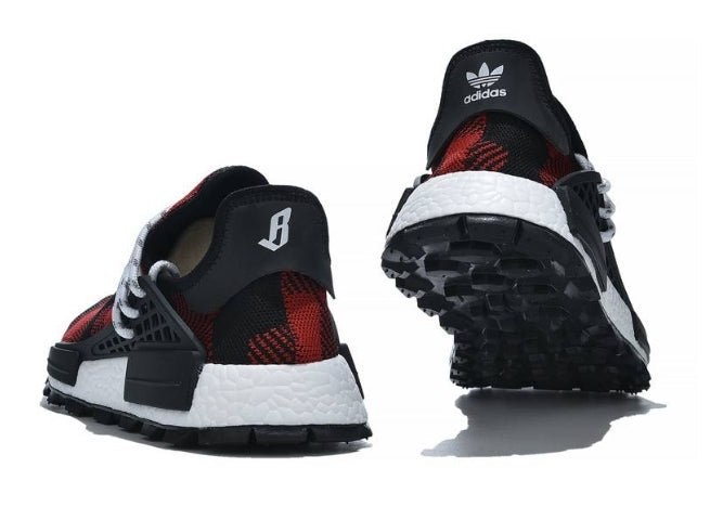 Les baskets Adidas Human Race allient un style audacieux à un engagement social.pas cher. Le moins cher.
