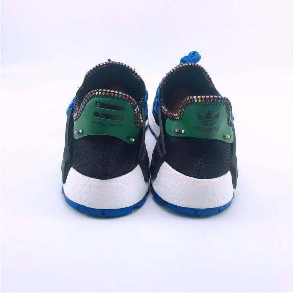 Les baskets Adidas Human Race allient un style audacieux à un engagement social.

 design unique. Pas cher. Le moins cher.