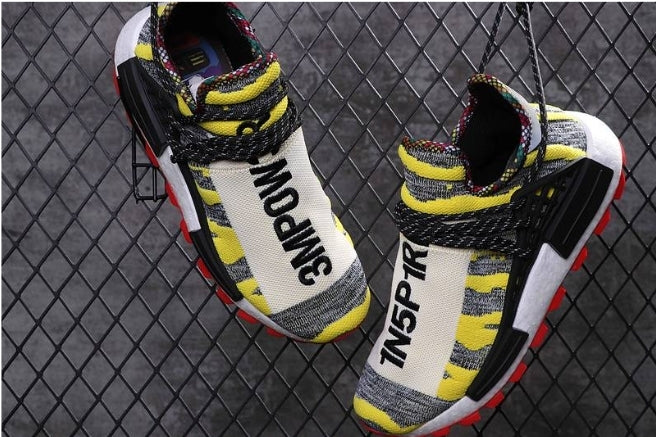 Les baskets Adidas Human Race allient un style audacieux à un engagement social.

 design unique. Pas cher. Le moins cher.