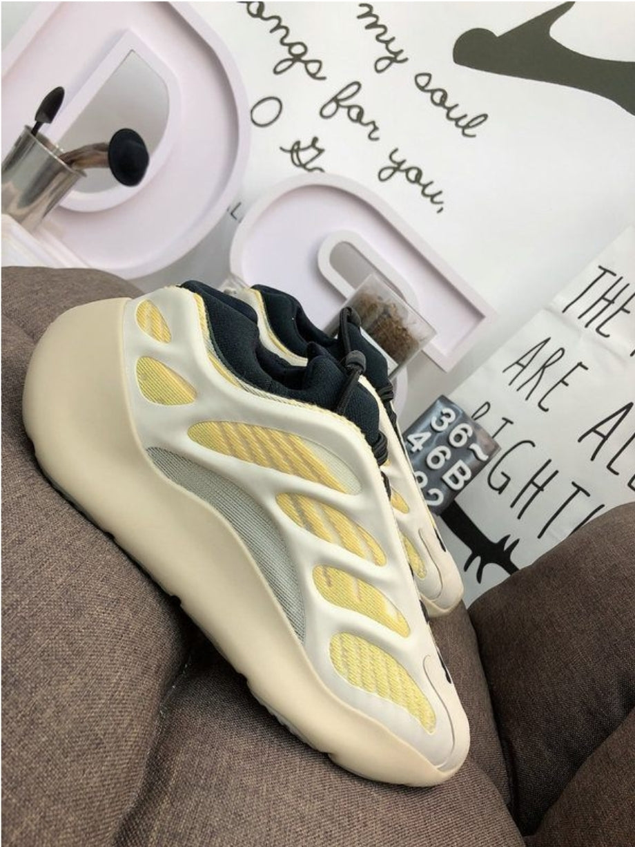 Les baskets Adidas Yeezy 700 V3 allient un style distinctif à un confort exceptionnel.

design unique. Pas cher. Le moins cher.