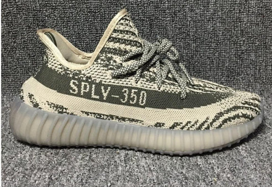  
 : Les baskets Adidas Yeezy 350 sont une fusion parfaite de style emblématique et de confort exceptionnel.

 design distinctif pas cher. le moins cher.