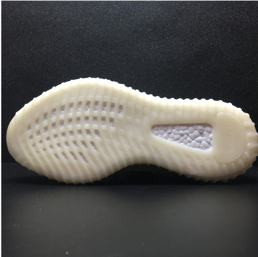 Les baskets Adidas Yeezy 350 sont une fusion parfaite de style emblématique et de confort exceptionnel.

 design distinctif pas cher. Le moins cher.
