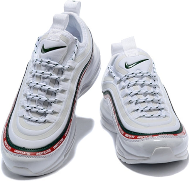 Les baskets Nike Air Max 97 sont synonymes de style emblématique et de confort absolu. Leur design ondulé distinctif.pas cher. Le moins cher. 