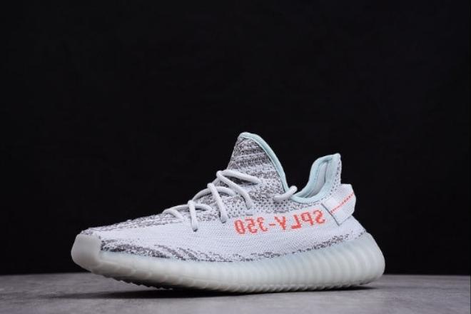 Les  Adidas Yeezy 350 Boost V2 Mono Mist Femme ,  entre Adidas et Kanye West, sont emblématiques pour leur design innovant et leur confort inégalé.