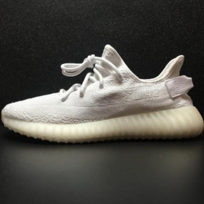 Les  Adidas Yeezy 350 Boost V2 Mono Mist Femme ,  entre Adidas et Kanye West, sont emblématiques pour leur design innovant et leur confort inégalé.