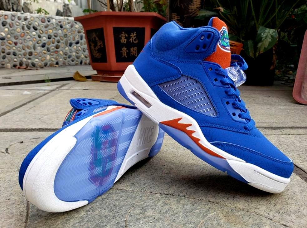 Les baskets Air Jordan 5 offrent un style audacieux et une performance exceptionnelle. leur design unique emblématique. Pas cher. Le moins cher. 