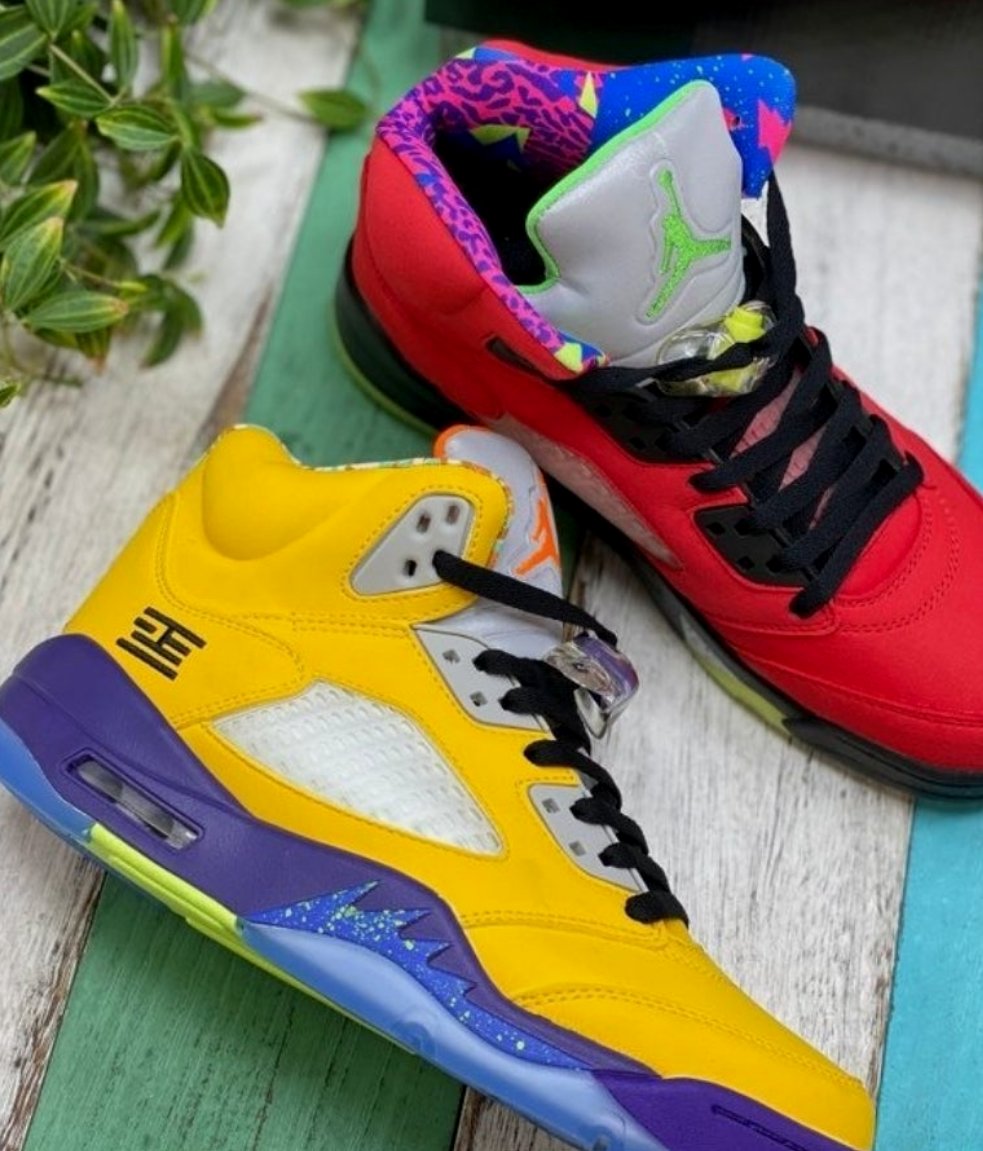 Les baskets Air Jordan 5 offrent un style audacieux et une performance exceptionnelle. leur design unique emblématique. Pas cher. Le moins cher. 