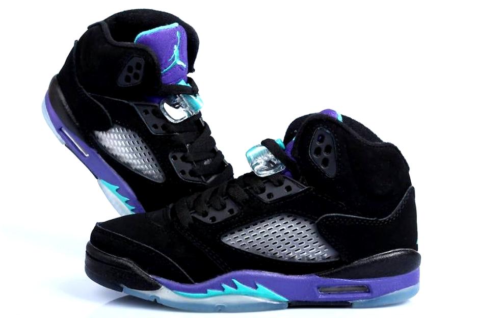 Les baskets Air Jordan 5 offrent un style audacieux et une performance exceptionnelle. leur design unique emblématique. Pas cher. Le moins cher. 