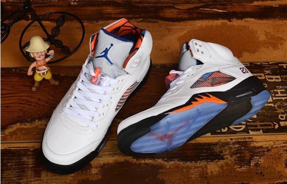 Les baskets Air Jordan 5 offrent un style audacieux et une performance exceptionnelle. leur design unique emblématique. Pas cher. Le moins cher. 