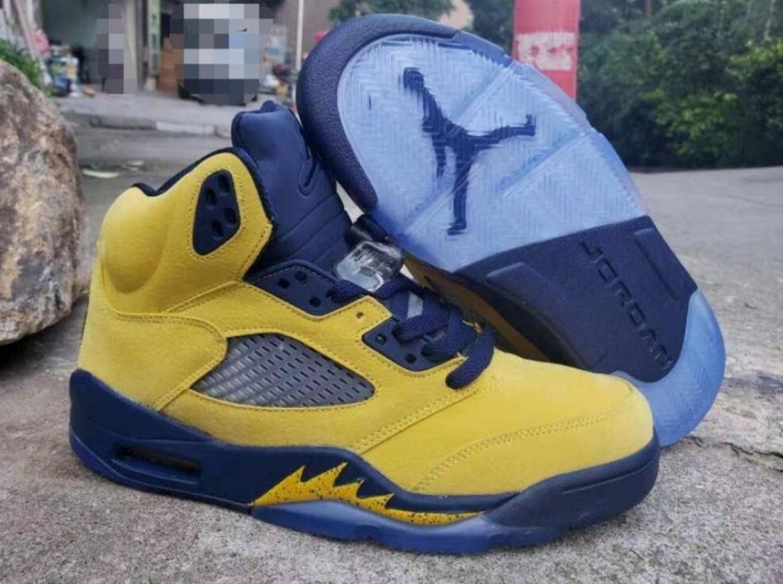 Les baskets Air Jordan 5 offrent un style audacieux et une performance exceptionnelle. leur design unique emblématique. Pas cher. Le moins cher. 