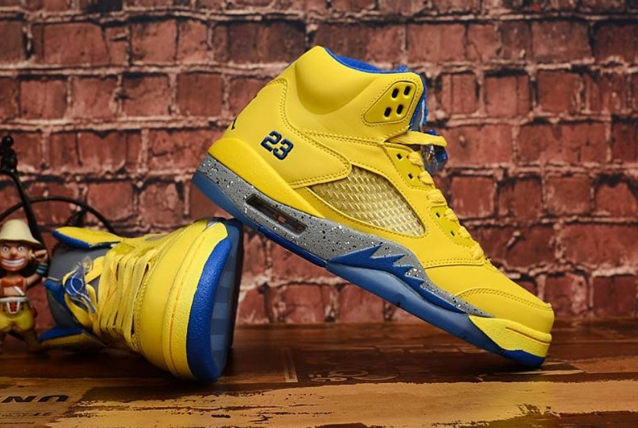 Les baskets Air Jordan 5 offrent un style audacieux et une performance exceptionnelle. leur design unique emblématique. Pas cher. Le moins cher. 