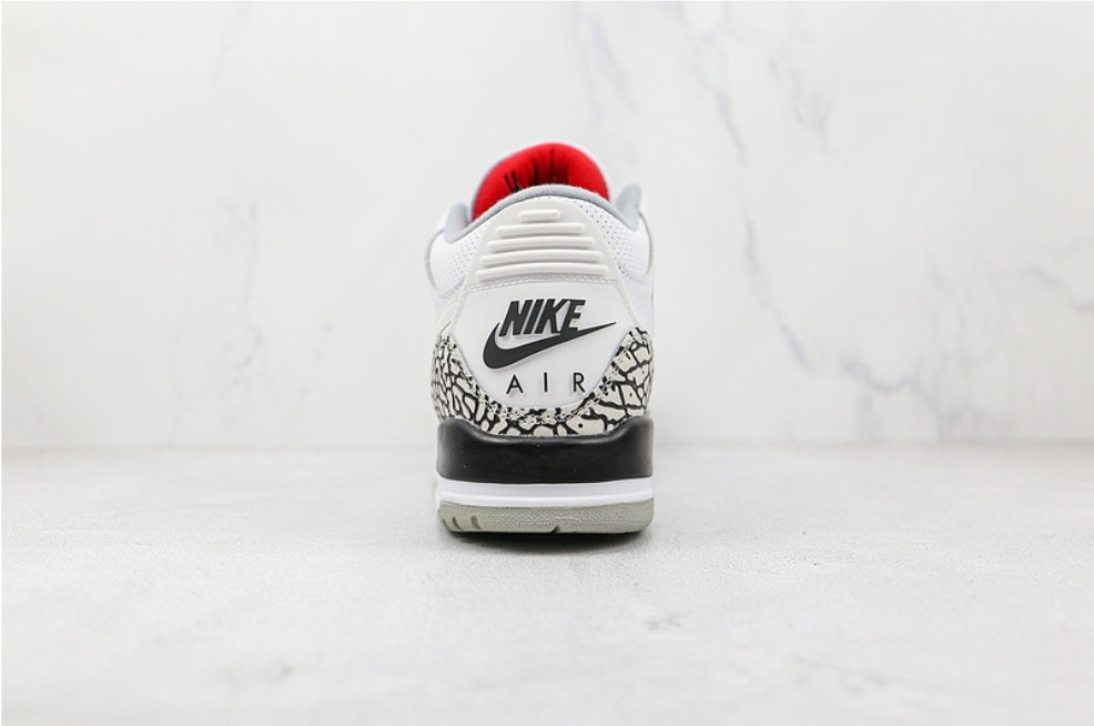 Les baskets Air Jordan 3 offrent un style légendaire et une performance exceptionnelle.

leur design emblématique.pas cher.le moins cher.