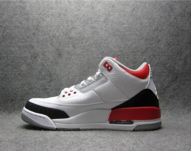 Les baskets Air Jordan 3 offrent un style légendaire et une performance exceptionnelle.

leur design emblématique.pas cher.le moins cher.