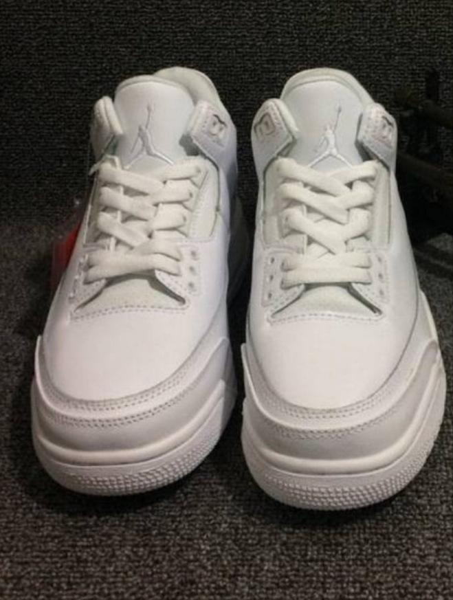 Les baskets Air Jordan 3 offrent un style légendaire et une performance exceptionnelle.

leur design emblématique.pas cher.le moins cher.