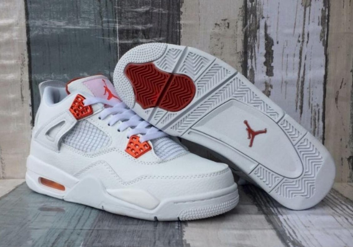  Les baskets Air Jordan 4 offrent un style iconique et une performance remarquable.

leur design distinctif pas cher. le moin cher. 