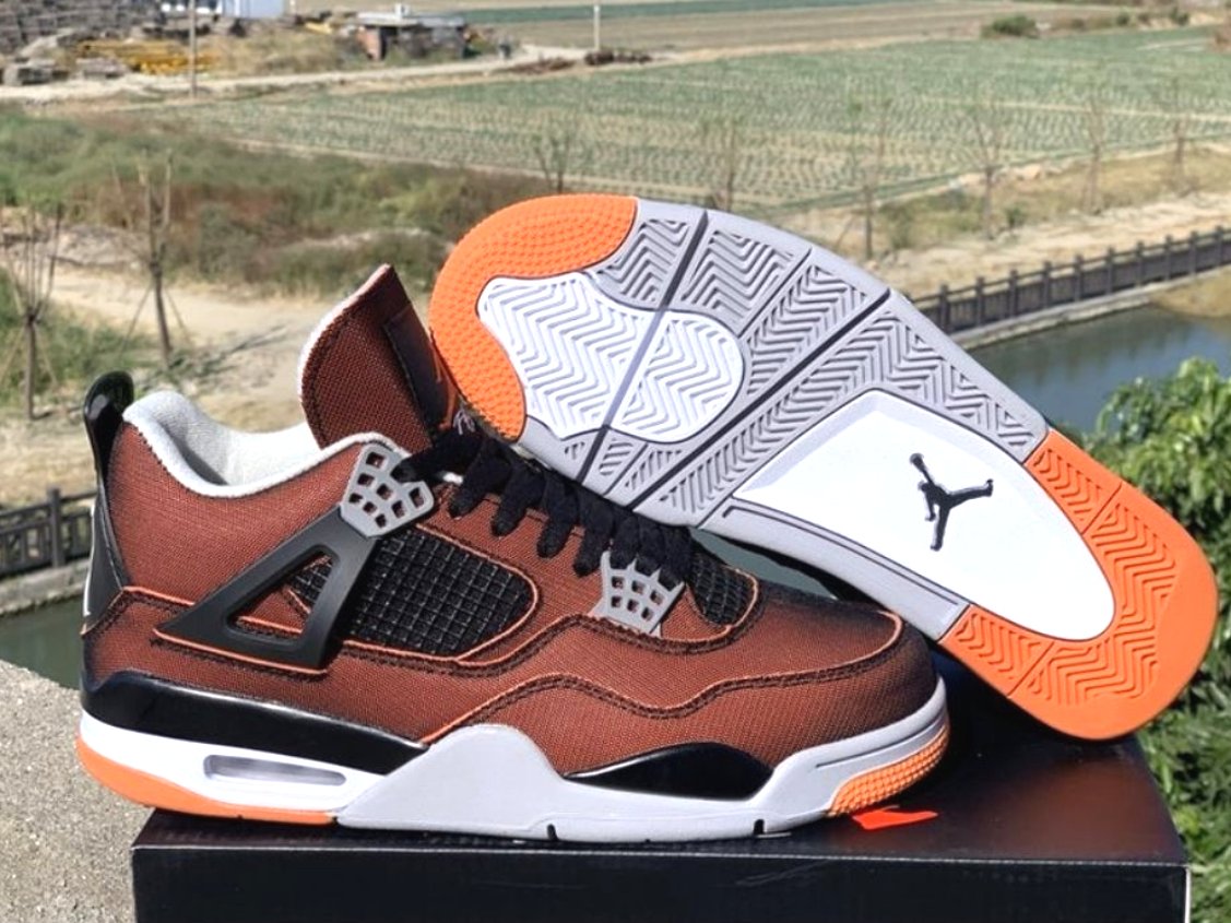  Les baskets Air Jordan 4 offrent un style iconique et une performance remarquable.

leur design distinctif pas cher. le moin cher. 