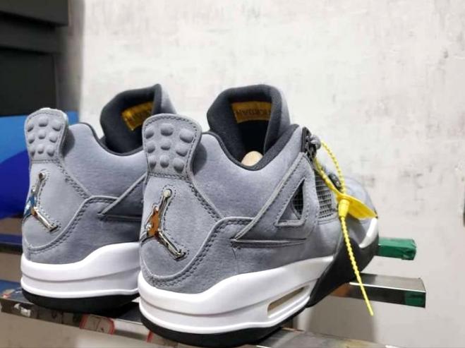 Les baskets Air Jordan 4 offrent un style légendaire et une performance exceptionnelle et unique.pas cher. le moins cher 