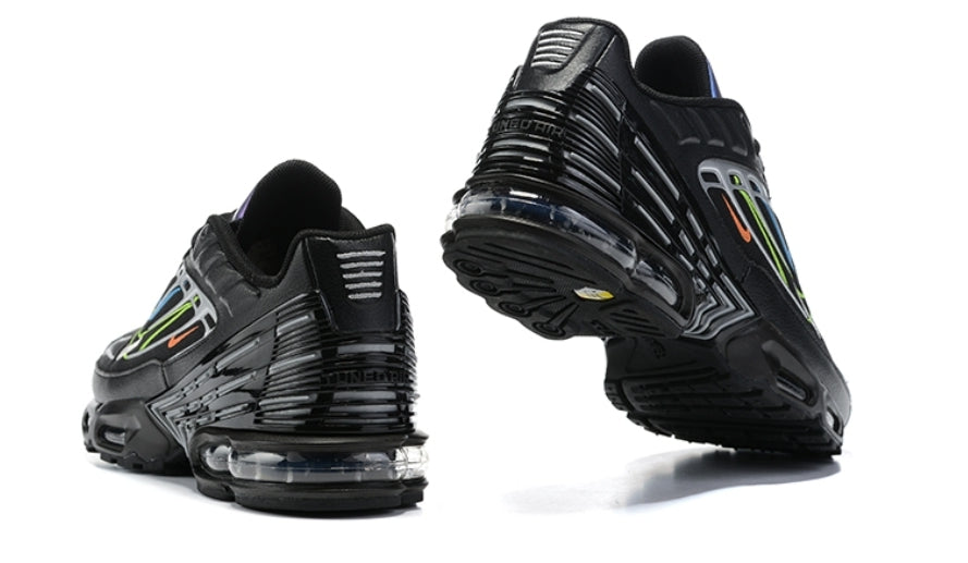 baskets Nike Air Max Plus 3  Black Multi Swoosh