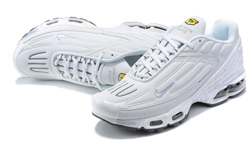 baskets Nike Air Max Plus 3 Triple White