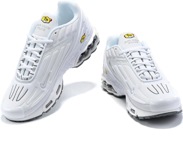 baskets Nike Air Max Plus 3 Triple White