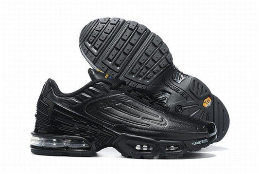 baskets Nike Air Max TN Plus 3 Triple Black