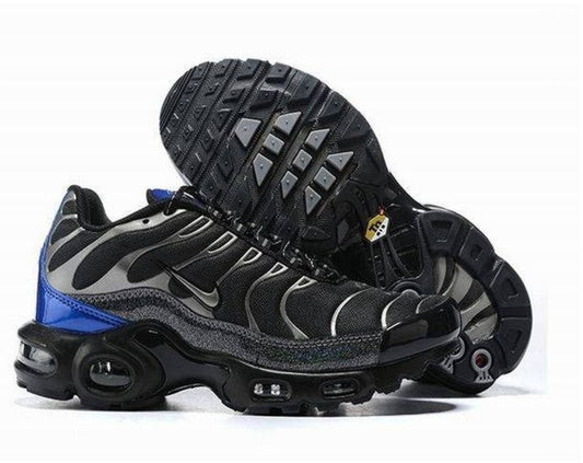 baskets Nike Air Max PlusBlack Metallic