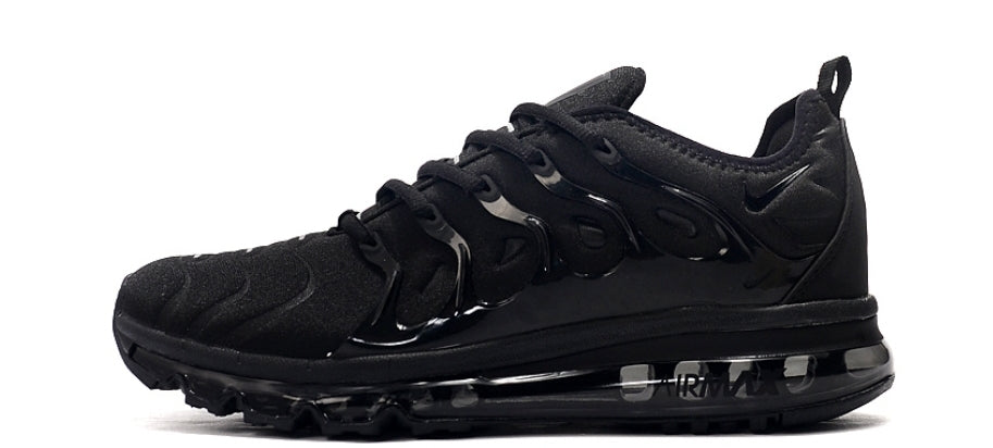 baskets Nike tn requin air max "VAP Triple Black"