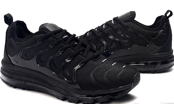 baskets Nike tn requin air max "VAP Triple Black"