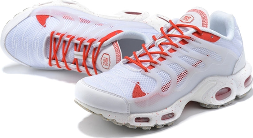  Les baskets Nike TN Air Max Terrascape Plus offrent un style polyvalent et une performance robuste.

 design distinctif.pas cher.le moins cher.