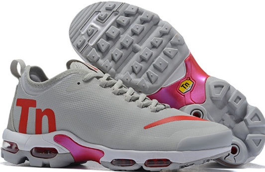 Les baskets Nike TN Mercurial incarnent un style audacieux et une performance ultime.
, leur design distinctif.pas cher.le moins cher.